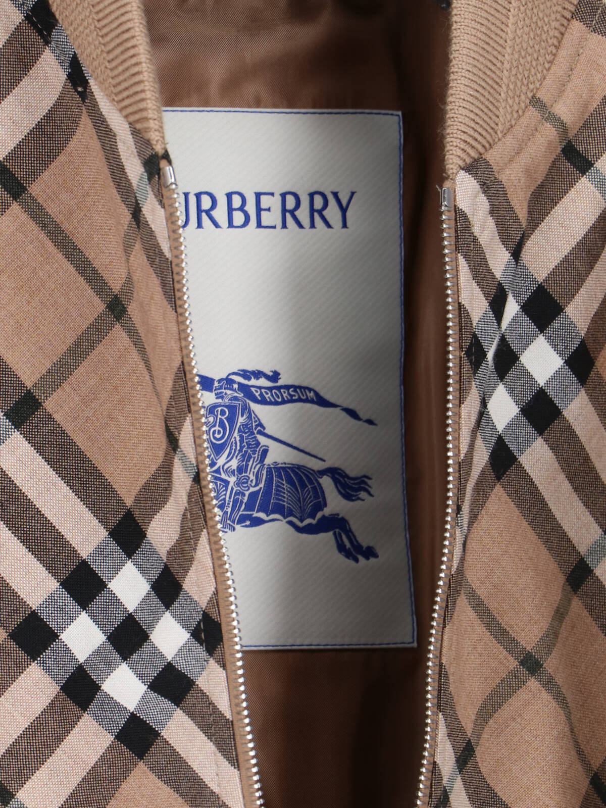 Burberry Light and Natural Wool-Blend Jacket - Image 3