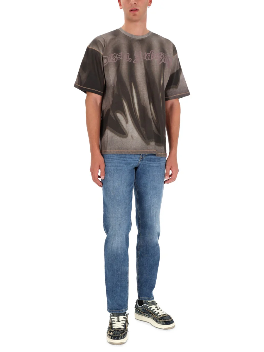 Diesel Essential Cotton T-Shirt for Men - Image 3