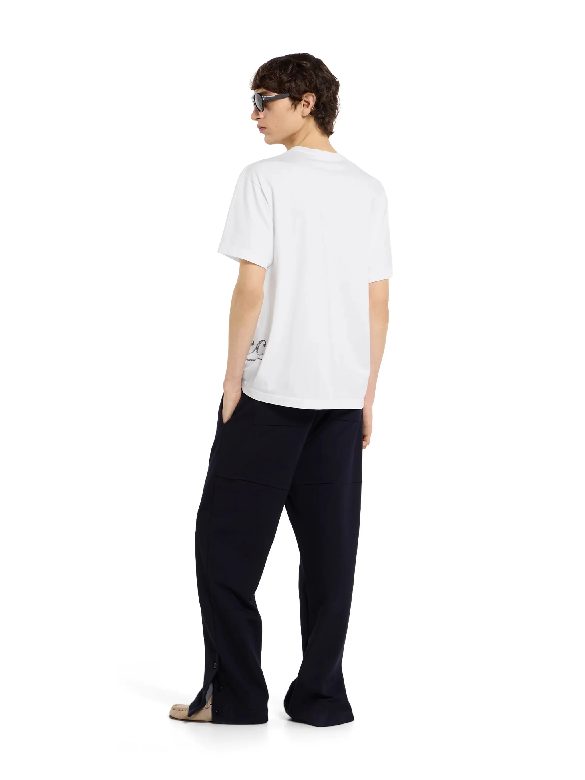 Gucci Script Logo Print Crewneck T-Shirt with Short Sleeves - Image 5