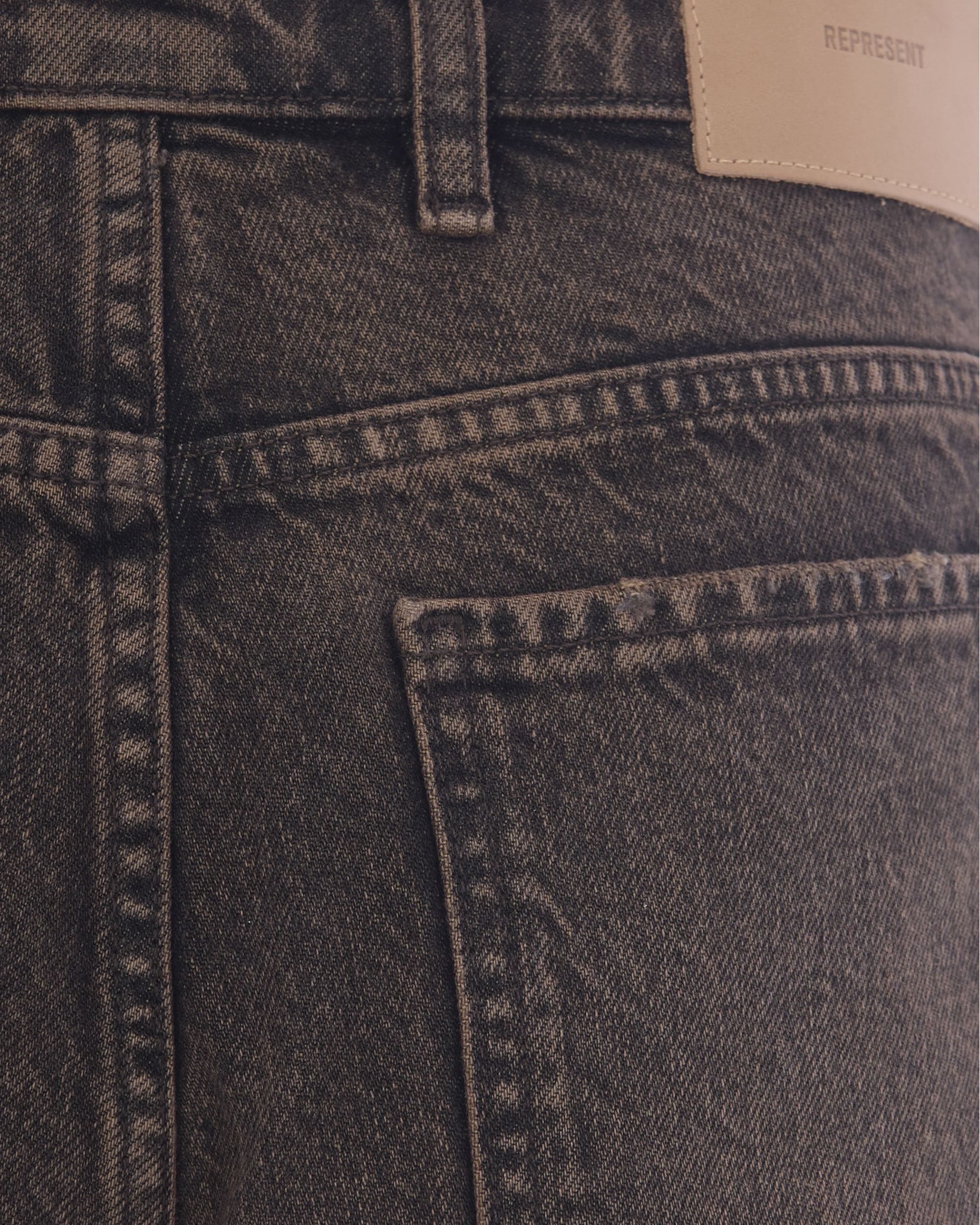 Represent Stylish Casual Shorts for Men - Image 3